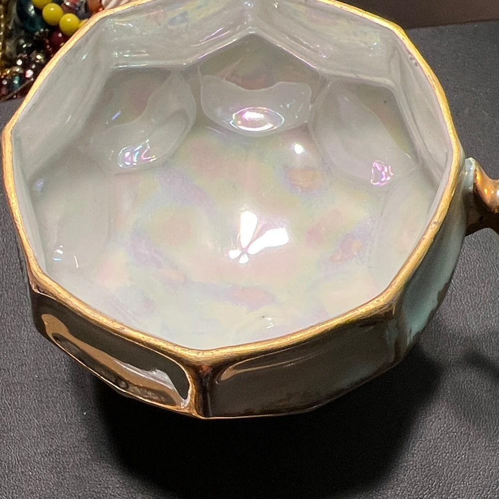 Elegant Gold and Silver Geometric Jewelry Holder - Picture 2 of 7